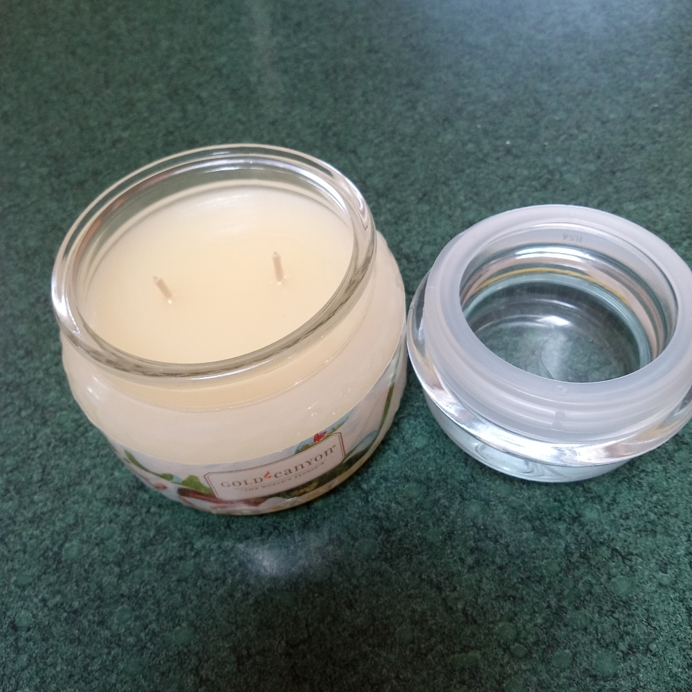 New Two Wick Gold Canyon Clean Sheets Jar Candle Discontinued